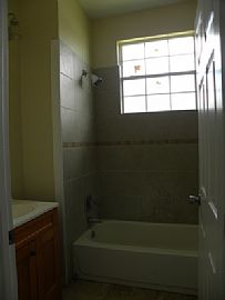 A Charming 3 Bedroom 1 Bath in Good Very Good Condition in New Orleans, LA (Photo 7 of 8)