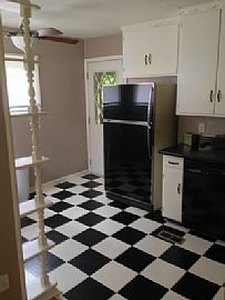 Beautiful 2 Bedroom, 1 Bathroom, 1 Car Garage in Oklahoma City, OK (Photo 2 of 10)