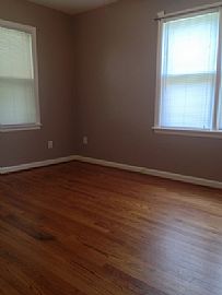 Beautiful 2 Bedroom, 1 Bathroom, 1 Car Garage in Oklahoma City, OK (Photo 8 of 10)