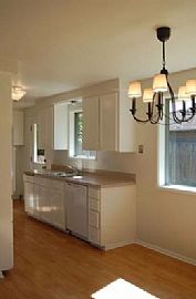 Updated! Enjoy Living in This Remodeled, Clean, and Well Mainta in Eugene, OR (Photo 7 of 12)