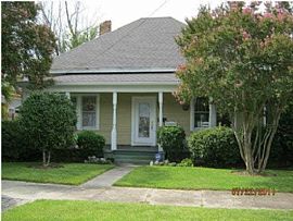 1105 E Jackson St, Pensacola, Fl 32501 in Pensacola, FL