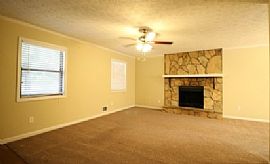 Enjoy The Atlanta Lifestyle in This Pet Friendly, 4 Bedroom, 2  in Marietta, GA (Photo 2 of 8)