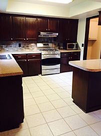 Freshly Painted Super Clean 3bdms 2baths Single Family Home in Edmond, OK (Photo 3 of 10)