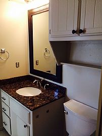 Freshly Painted Super Clean 3bdms 2baths Single Family Home in Edmond, OK (Photo 8 of 10)