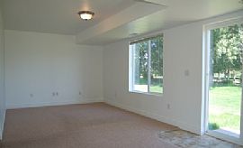 3 Bedroom, 2.5 Bathroom House For Rent in Syracuse in Syracuse, UT (Photo 4 of 8)