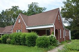 Charming Historical 3 Beds 1.5 Baths Cottage, Beautiful Hard Wo in Atlanta, GA (Photo 1 of 12)