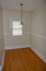 Charming Historical 3 Beds 1.5 Baths Cottage, Beautiful Hard Wo in Atlanta, GA (Photo 9 of 12)