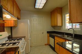 2 Beds 1 Bath 790 Sqft in Sunnyvale, CA (Photo 6 of 7)