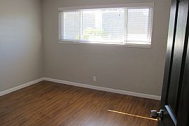 2 Beds 1.5 Baths 1,000 Sqft in Sunnyvale, CA (Photo 2 of 8)