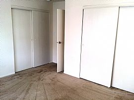 One Bed/one Bath in Overland Park  in Overland, KS (Photo 8 of 12)