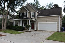 Charming Four Bedroom Lawton Harbor Home! in Charleston, SC