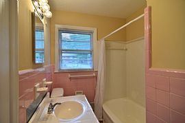  Cute 3 Bedroom, 2 Bath Brick Ranch Style Home in The Rosewood  in Columbia, SC (Photo 7 of 7)