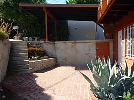 Tucked Away on a Quiet Mountaintop Road, This Split-Level 2 Bed in Los Angeles, CA (Photo 4 of 9)