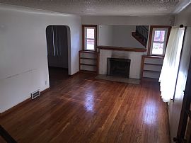 Super Neat and Clean 3 Bedroom 2 Bathroom Bungalow Style Home. in Detroit, MI