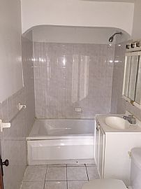 Super Neat and Clean 3 Bedroom 2 Bathroom Bungalow Style Home. in Detroit, MI (Photo 9 of 9)