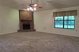 Spaciousandwonderful 3 Greatrooms, 2 Baths Single Family in Tallahassee, FL