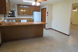 Spaciousandwonderful 3 Greatrooms, 2 Baths Single Family in Tallahassee, FL (Photo 2 of 12)