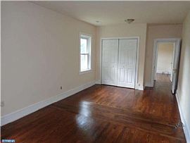 This Beautiful 3 Bedroom in Claymont, DE (Photo 8 of 9)