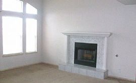 Beautiful Single Family Home with 3 Bedrooms, 2 Baths in El Paso, TX (Photo 2 of 6)