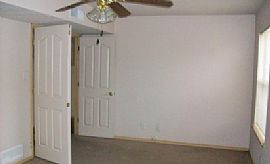 Beautiful Single Family Home with 3 Bedrooms, 2 Baths in El Paso, TX (Photo 5 of 6)