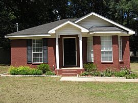 All-Electric 3 Bedroom/2 Bath with Gorgeous Cabinets in Mobile, AL