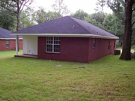 All-Electric 3 Bedroom/2 Bath with Gorgeous Cabinets in Mobile, AL (Photo 11 of 11)