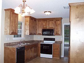 All-Electric 3 Bedroom/2 Bath with Gorgeous Cabinets in Mobile, AL (Photo 4 of 11)