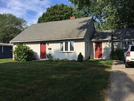  Beautifully Maintained Cape in Upper North End in Bridgeport, CT