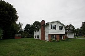 Great 4 Bedroom Home! 767 Yorkshire Circle in Webster, NY (Photo 10 of 12)