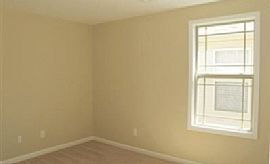 You Must See This Home in Lexington, KY (Photo 3 of 6)