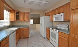 Enjoy The Tampa Lifestyle in This Pet Friendly in Brandon, FL