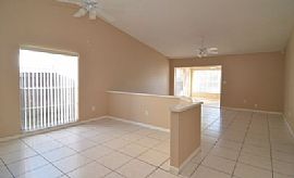 Enjoy The Tampa Lifestyle in This Pet Friendly in Brandon, FL (Photo 4 of 9)