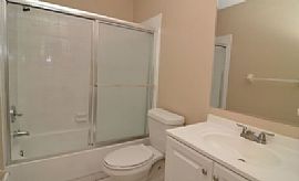 Enjoy The Tampa Lifestyle in This Pet Friendly in Brandon, FL (Photo 6 of 9)