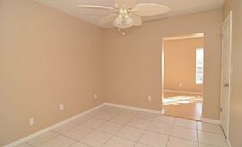 Enjoy The Tampa Lifestyle in This Pet Friendly in Brandon, FL (Photo 7 of 9)