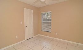 Enjoy The Tampa Lifestyle in This Pet Friendly in Brandon, FL (Photo 8 of 9)