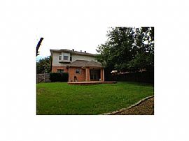 3 Bed, 2.5 Bath, 1792 Sqft For Rent in Texas in Grapevine, TX (Photo 2 of 7)