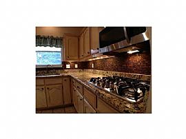 3 Bed, 2.5 Bath, 1792 Sqft For Rent in Texas in Grapevine, TX (Photo 3 of 7)