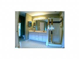 3 Bed, 2.5 Bath, 1792 Sqft For Rent in Texas in Grapevine, TX (Photo 5 of 7)