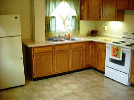 Nice Cute 3beds 1.5bath Ranch  Style Home in a Great Ne Locatio in Cedar Rapids, IA (Photo 3 of 10)