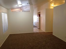 3 Beds 2 Baths Single Family Home in Las Vegas, NV (Photo 3 of 8)