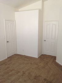 3 Beds 2 Baths Single Family Home in Las Vegas, NV (Photo 4 of 8)