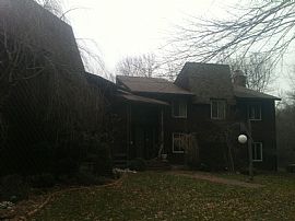 7 Bed 7 Bath Short Term Rental Home in Canfield, OH (Photo 2 of 2)