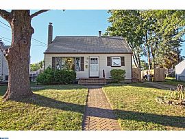 Well Maintained Colonial Cape in Yardville in Hamilton, NJ