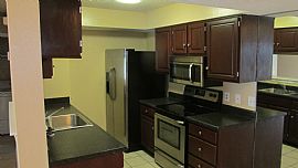 2 Bedrm.2 Bath Condo Near Quail Springs Mall in Oklahoma City, OK (Photo 5 of 12)