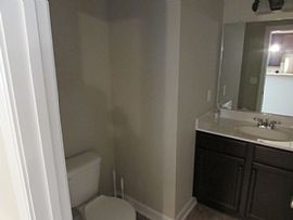  This Is a Charming Home in The Desirable West End in Greenville, SC (Photo 3 of 6)