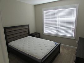  This Is a Charming Home in The Desirable West End in Greenville, SC (Photo 4 of 6)