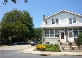 Immaculate and Spacious 3beds 1.5bath/1 Car Garage in Allentown, PA (Photo 11 of 11)