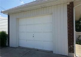 Immaculate and Spacious 3beds 1.5bath/1 Car Garage in Allentown, PA (Photo 4 of 11)