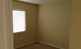 This Silver Bay Home Offers 4 Bedrooms, 2 Bathrooms in Valrico, FL (Photo 5 of 8)