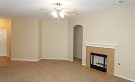 Cute 4 Bedroom 2 Bath House Located in North East Austin in Austin, TX (Photo 3 of 9)